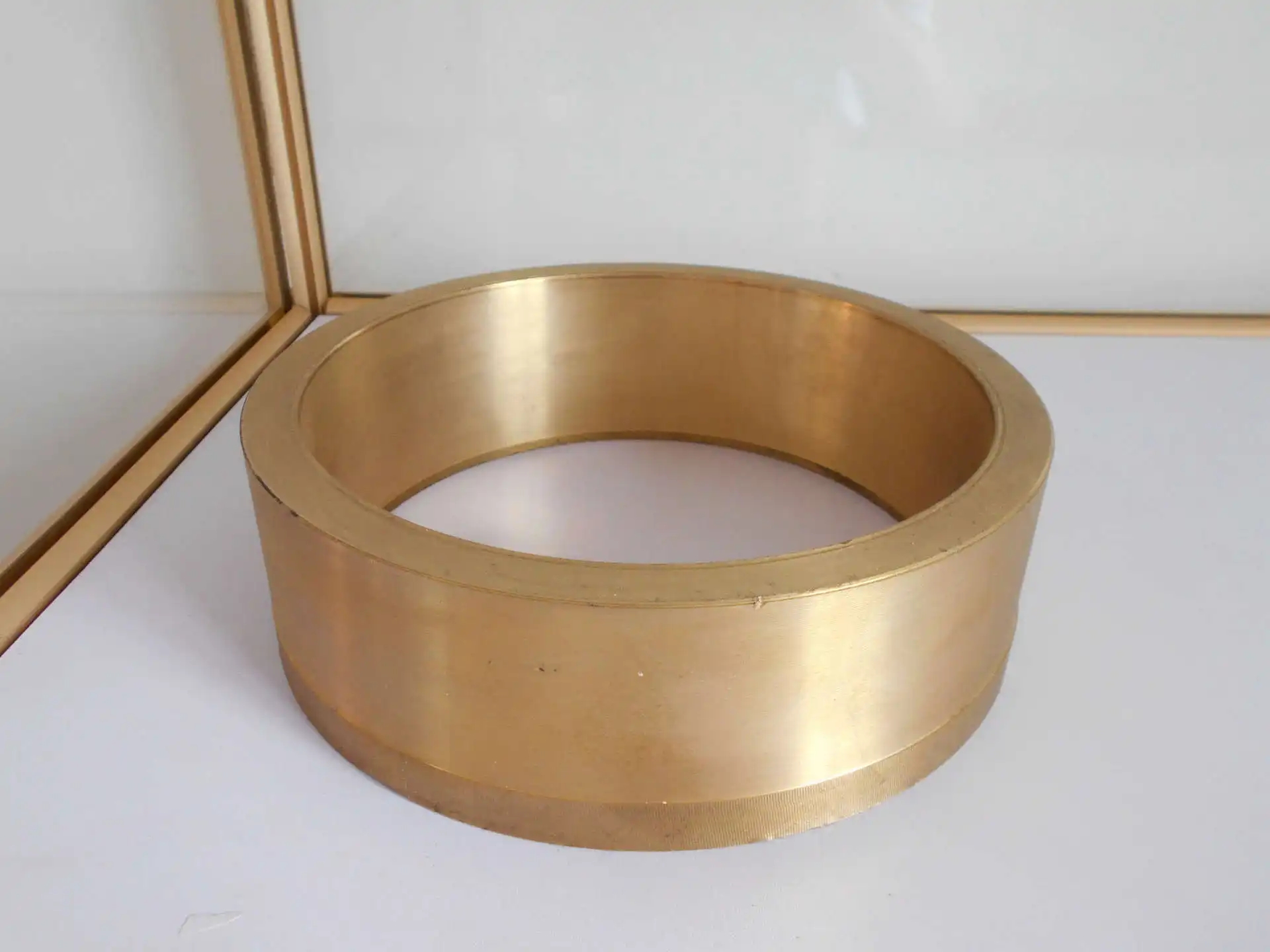 简述铜套与主轴之间的间隙规范